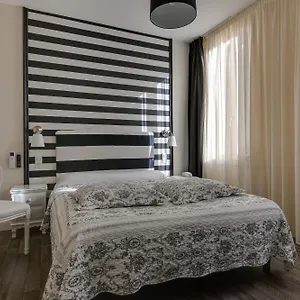 Henri Iv 3*, Tarbes France